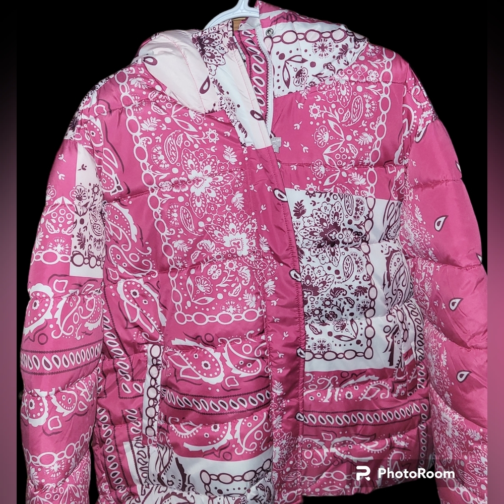 BNWOT Paisley Puffer jacket